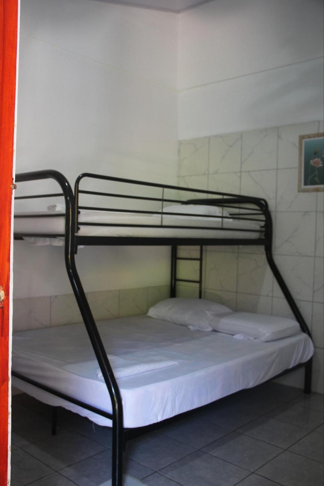 Costa Linda Art Hostel Manuel Antonio Bagian luar foto